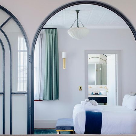 Tattersalls Hotel 아미데일 외부 사진